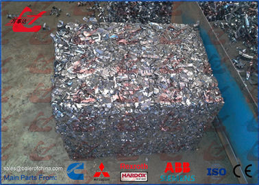 La prensa hidráulica de la chatarra Y83-100 para las virutas del metal embala 1000KG/h
