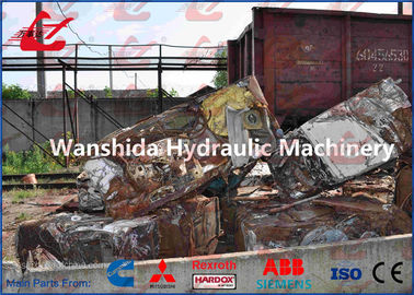 Máquina de embalaje del pedazo hidráulico resistente de 315 toneladas para los vehículos de la basura del coche del pedazo
